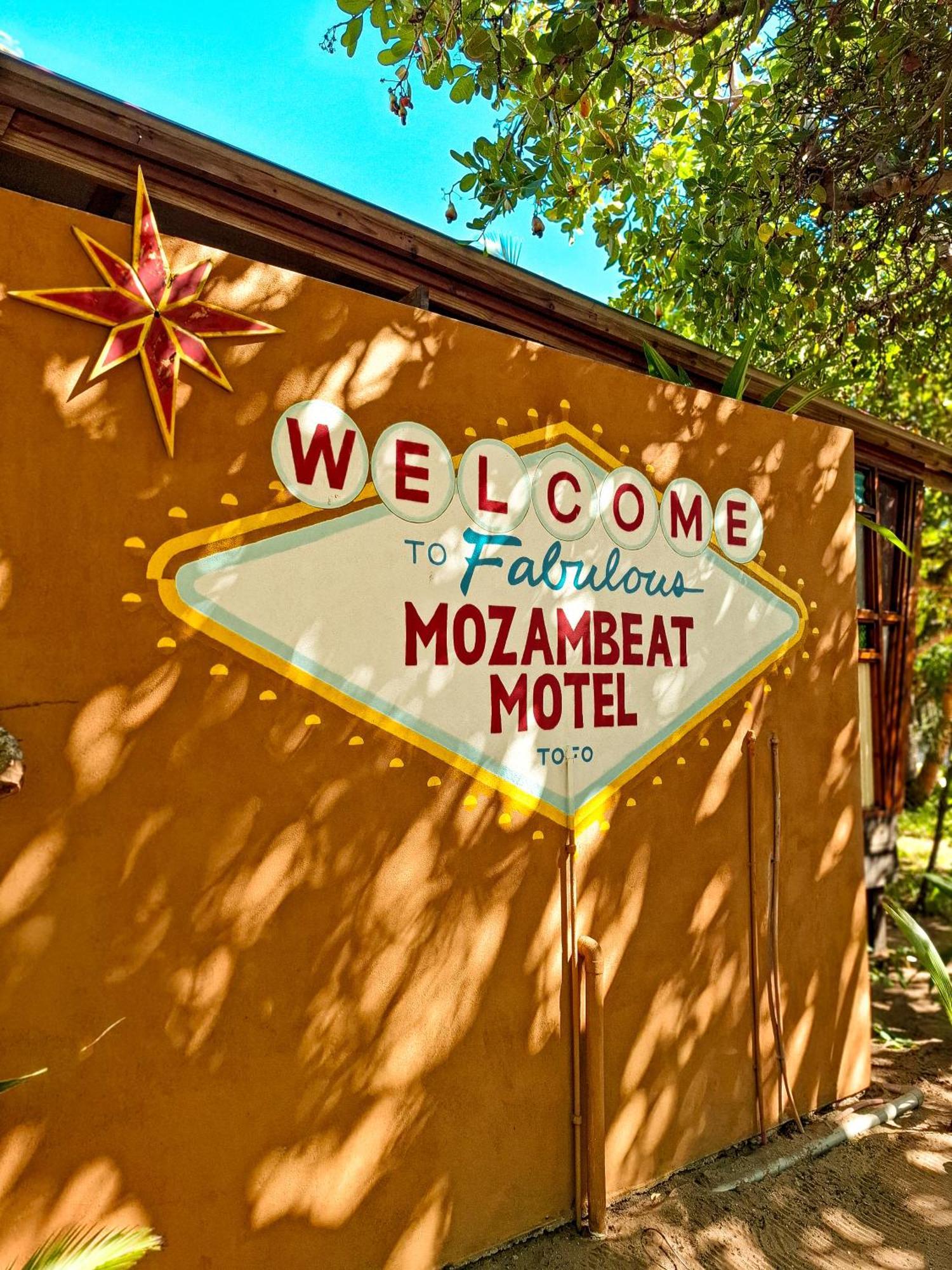 Mozambeat Motel Praia do Praia do Tofo 外观 照片